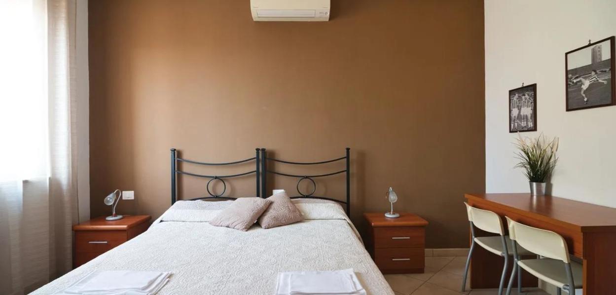 La Casa Degli Artisti 1 Otel Nettuno Dış mekan fotoğraf