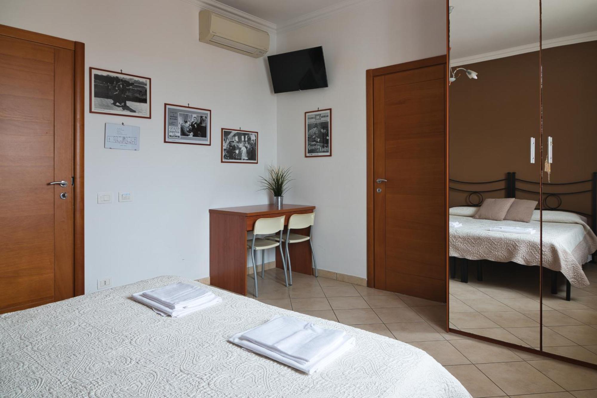 La Casa Degli Artisti 1 Otel Nettuno Dış mekan fotoğraf