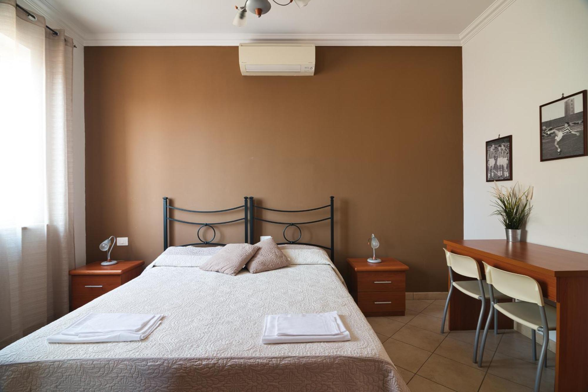 La Casa Degli Artisti 1 Otel Nettuno Dış mekan fotoğraf