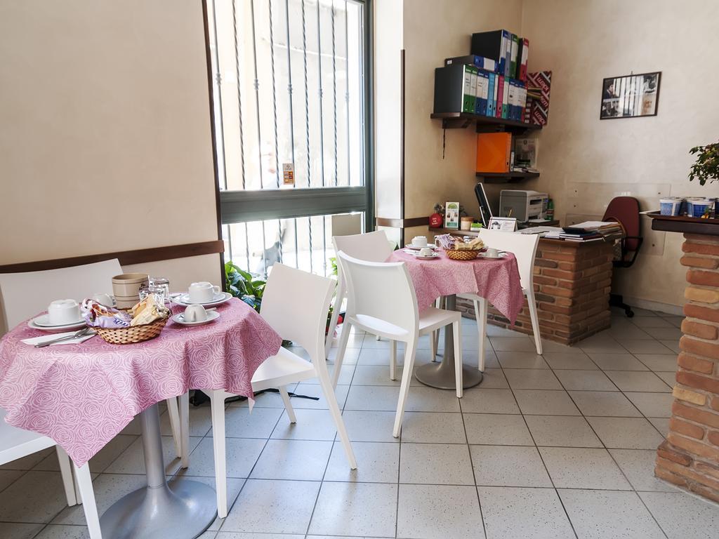 La Casa Degli Artisti 1 Otel Nettuno Dış mekan fotoğraf